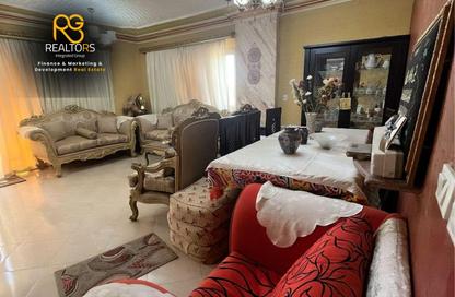 Roof - 3 Bedrooms - 1 Bathroom for sale in 1st District - 6 October City - Giza