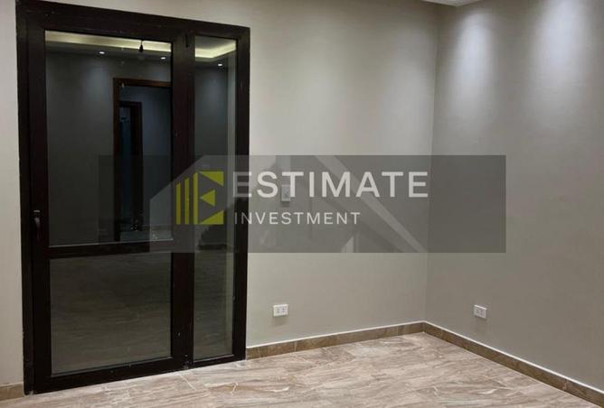 104039318 - Property Image 2