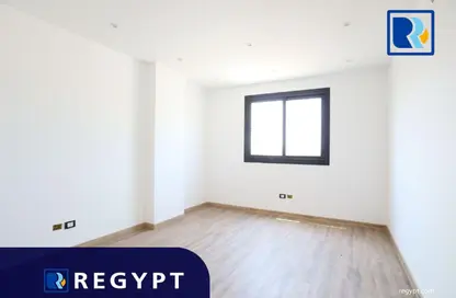 مساحات مكتبية - استوديو - 6 حمامات للايجار في شارع زهراء المعادى - دجلة - حي المعادي - القاهرة مساحات مكتبية - استوديو - 6 حمامات للايجار في شارع زهراء المعادى - دجلة - حي المعادي - القاهرة