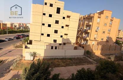 Apartment - 3 Bedrooms - 2 Bathrooms for sale in Al Gezira St. - South Investors Area - New Cairo City - Cairo