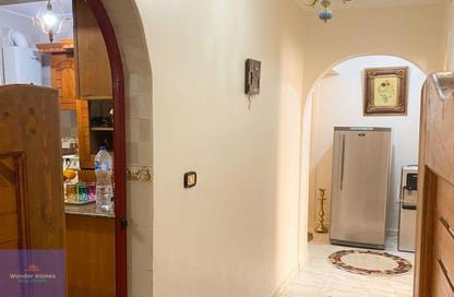 Apartment - 3 Bedrooms - 1 Bathroom for rent in Street 9 - Maadi - Hay El Maadi - Cairo