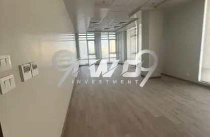 مساحات مكتبية - 3 غرف نوم - 1 حمام للايجار في ديستريكت 5 - كمبوندات التجمع الخامس - التجمع الخامس - مدينة القاهرة الجديدة - القاهرة