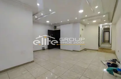 شقة - 3 غرف نوم - 1 حمام للايجار في سابا باشا - حي شرق - الاسكندرية