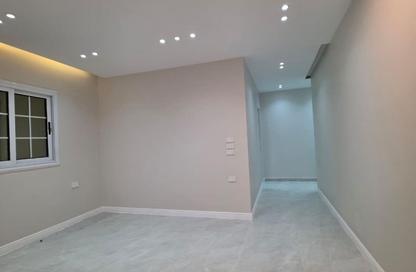 Apartment - 3 Bedrooms - 2 Bathrooms for sale in Gate 1 - Khofo - Hadayek El Ahram - Giza