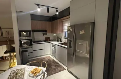 Apartment - 3 Bedrooms - 2 Bathrooms for sale in Ivoire - Sheikh Zayed City - Giza