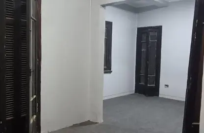 Office Space - 3 Bedrooms - 2 Bathrooms for rent in Safeer Square - Almazah - Heliopolis - Masr El Gedida - Cairo