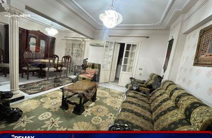 شقة - 2 - 1 للبيع في ميدان الكورنيش - سبورتنج - حي شرق - الاسكندرية
