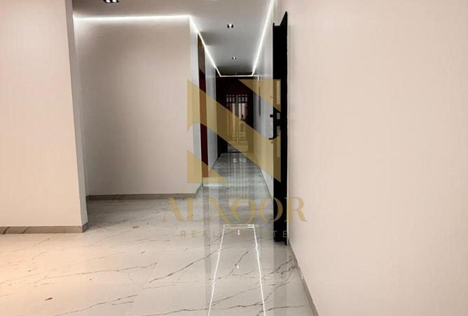 8561731 - Property Image 2