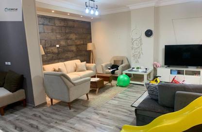 Apartment - 2 Bedrooms - 2 Bathrooms for sale in V90 - North Teseen St. - The 5th Settlement - New Cairo City - Cairo