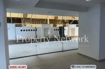 Shop - Studio - 1 Bathroom for rent in Abou Dawoud Al Zahery St. - 6th Zone - Nasr City - Cairo