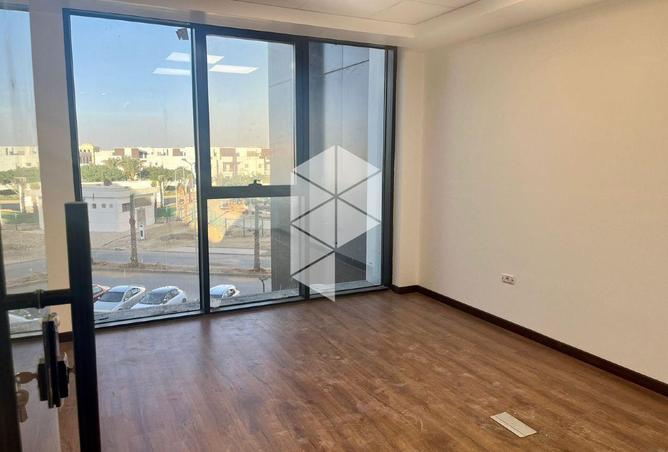 68529219 - Property Image 3