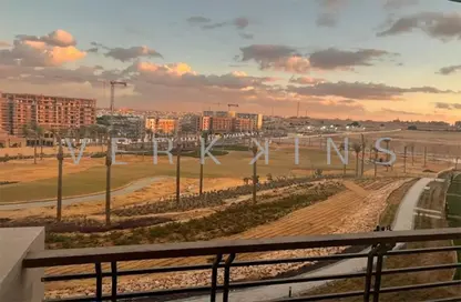 Apartment - 3 Bedrooms - 3 Bathrooms for sale in Golf Side - Uptown Cairo - Mokattam - Cairo