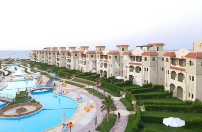 Chalet - 2 Bedrooms - 2 Bathrooms for sale in Lasirena Palm Beach - Al Ain Al Sokhna - Suez