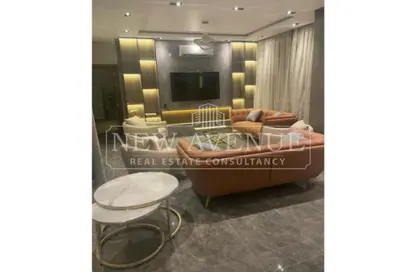 (بنتهاوس  (روف - 3 غرف نوم - 3 حمامات للبيع في باتيو كازا - الباتيو - كمبوندات الشروق - مدينة الشروق - القاهرة