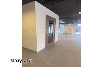 Office Space - Studio - 1 Bathroom for rent in Hyde Park Business District Mall - South Teseen St. - The 5th Settlement - New Cairo City - Cairo