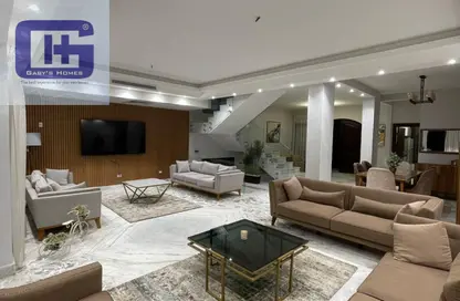 فيلا - 5 غرف نوم - 5 حمامات للايجار في هايد بارك سنترال - التجمع السادس - مدينة القاهرة الجديدة - القاهرة