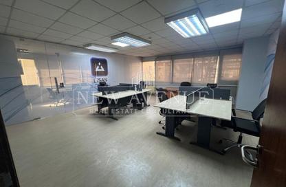 Office Space - Studio - 1 Bathroom for rent in Zahraa Al Maadi St. - Degla - Hay El Maadi - Cairo