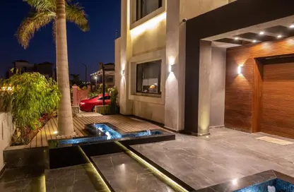 Villa - 5 Bedrooms - 5 Bathrooms for sale in Palm Hills Golf Extension - Al Wahat Road - 6 October City - Giza