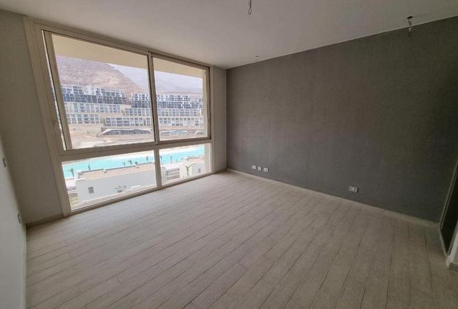 2OgzgeVm22C - Property Image 3