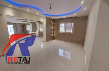 Apartment - 3 Bedrooms - 3 Bathrooms for sale in Anwar Al Mufti St. - 1st Zone - Nasr City - Cairo