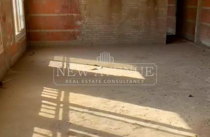 Apartment - 2 Bedrooms - 2 Bathrooms for sale in W Signature By Waterway - South Investors Area - New Cairo City - Cairo