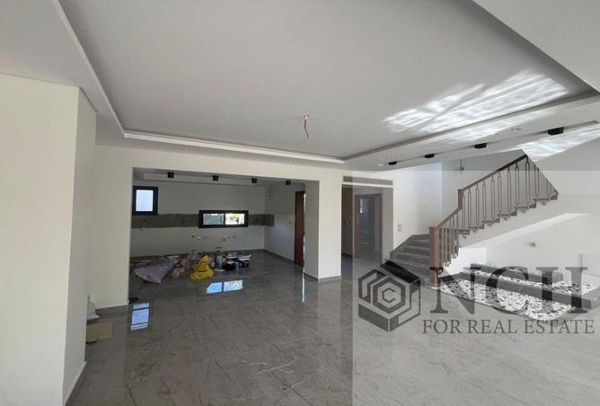 8557807 - Property Image 2