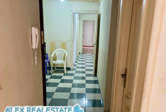 84513260 - Property Image 3