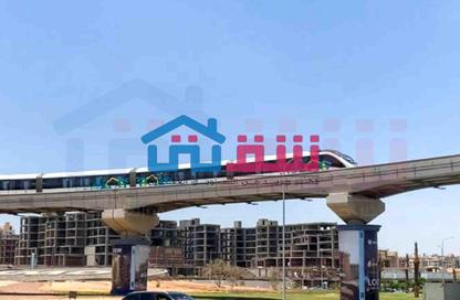عيادة - استوديو - 1 للبيع في وان جولدن سكوير مول - التجمع الخامس - مدينة القاهرة الجديدة - القاهرة