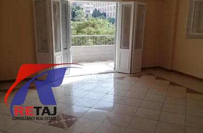 Apartment - 3 Bedrooms - 1 Bathroom for rent in Helmy Hassan Ali St. - 8th Zone - Nasr City - Cairo