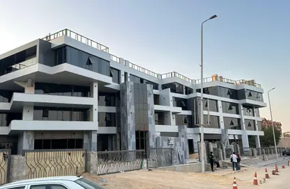 Office Space - 3 Bedrooms - 2 Bathrooms for sale in Palmet - 26th of July Corridor - 6 October City - Giza