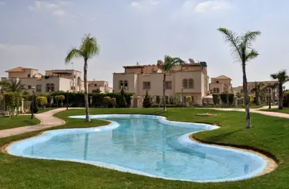 فيلا - 5 غرف نوم - 5 حمامات للبيع في جرينز - الحي السادس - الشيخ زايد - الجيزة