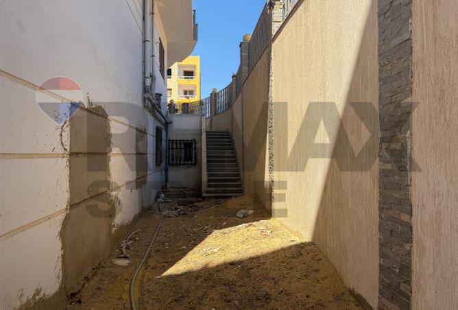 97427929 - Property Image 3