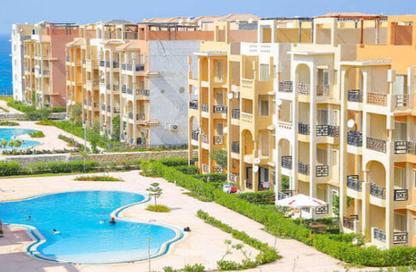 Chalet - 2 Bedrooms - 2 Bathrooms for sale in Emirates Heights - Qesm Ad Dabaah - North Coast