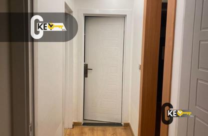 Apartment - 2 Bedrooms - 1 Bathroom for rent in Om Kalthoum St. - Rehab City Third Phase - Al Rehab - New Cairo City - Cairo