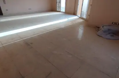 Apartment - 3 Bedrooms - 3 Bathrooms for rent in Al Gazaer St. - New Maadi Extension - Hay El Maadi - Cairo