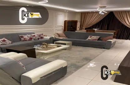 شقة - 3 غرف نوم - 2 حمامات للايجار في B10 - مدينتي - القاهرة