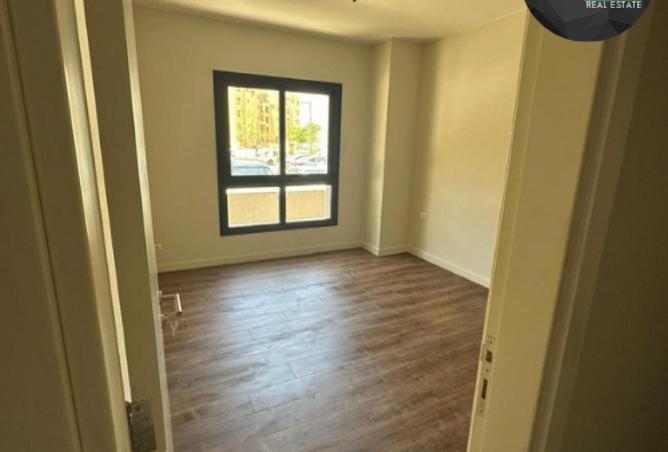 8593576 - Property Image 3