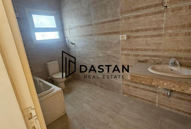 99399164 - Property Image 3