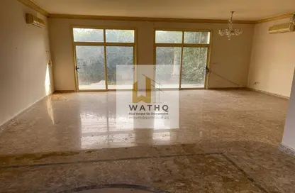 طابق كامل - 5 غرف نوم - 3 حمامات للبيع في شارع شريف الحناوي \ عبد المنعم محمد - الحي الرابع - مدينة 6 أكتوبر - الجيزة