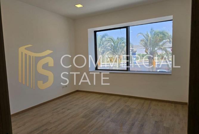 99399854 - Property Main Image