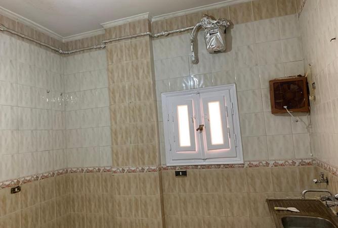 98281073 - Property Image 3