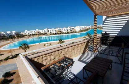 Chalet - 2 Bedrooms - 2 Bathrooms for sale in Swan Lake Gouna - El Gouna - Hurghada - Red Sea