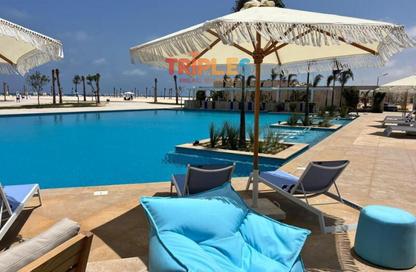 منزل مزدوج - 3 غرف نوم - 3 حمامات للبيع في سيشور - راس الحكمة - الساحل الشمالي