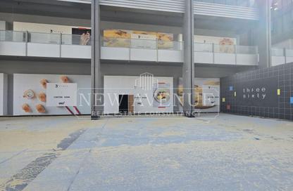 Retail - Studio - 2 Bathrooms for sale in Three Sixty - 5th Settlement Compounds - The 5th Settlement - New Cairo City - Cairo