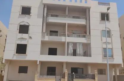 شقة - 3 غرف نوم - 2 حمامات للبيع في المجاورة الاولي - المنطقة الخامسة - مدينة الشروق - القاهرة