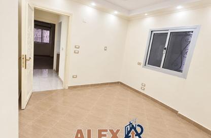 Office Space - Studio - 1 Bathroom for rent in Mohamed Bahaa Al Din Al Ghouri St. - Smouha - Hay Sharq - Alexandria
