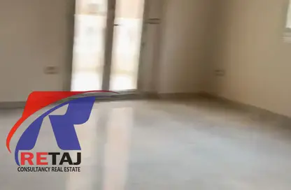Apartment - 3 Bedrooms - 2 Bathrooms for rent in Ahmed Al Khashab St. - 8th Zone - Nasr City - Cairo
