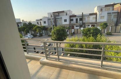 Townhouse - 2 Bedrooms - 3 Bathrooms for rent in Hyde Park - New Cairo City - Cairo