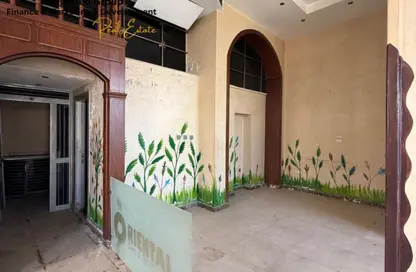 محل تجاري - استوديو - 1 حمام للايجار في طريق بيفرلي هيلز - الحي السابع عشر - الشيخ زايد - الجيزة