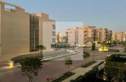 Apartment - 3 Bedrooms - 2 Bathrooms for sale in Villa Square - Fifth Square - The 5th Settlement - New Cairo City - Cairo